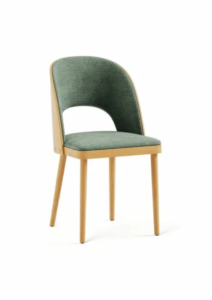 drewniane tapicerowane krzesło